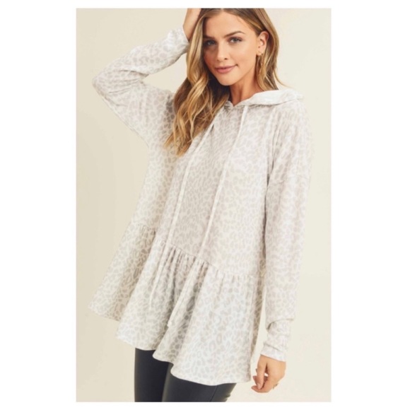 1 LEFT! Leopard Hooded Peplum Women's Top - Picture 4 of 7